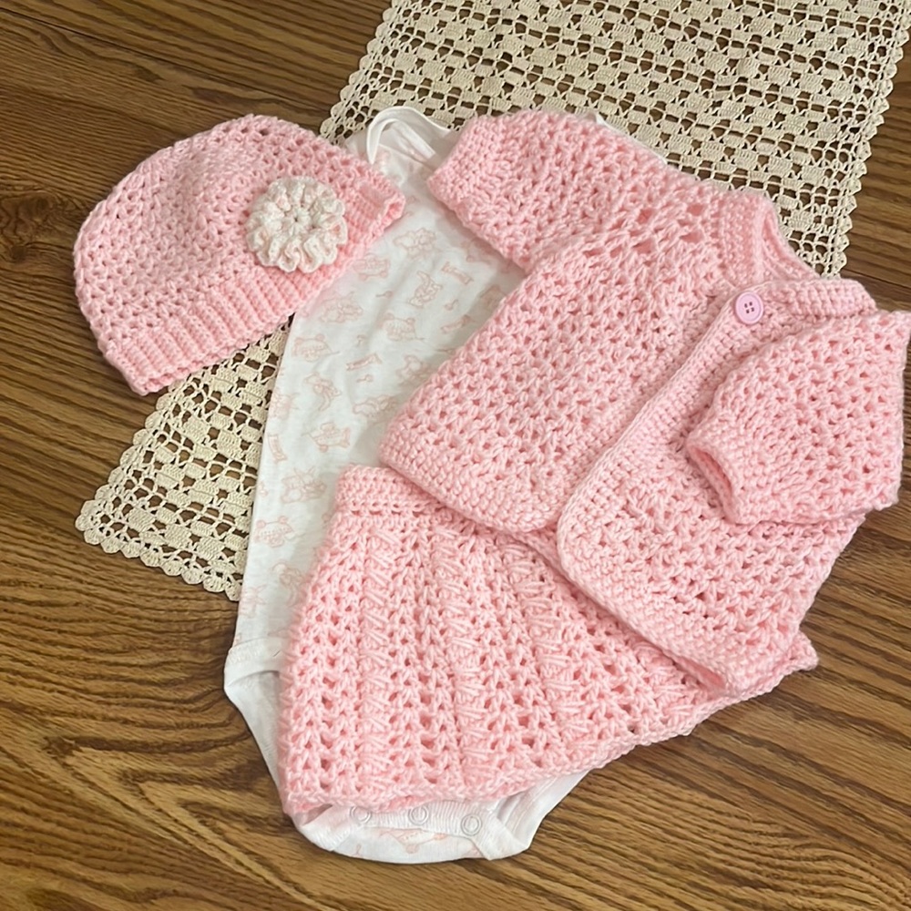 NWT Hand Crafted Skirt & Hat Set 12 Months